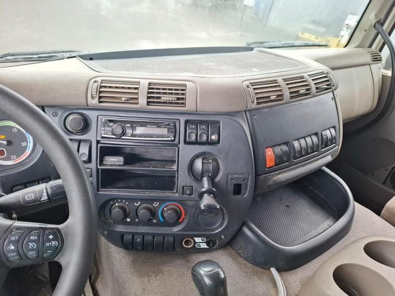 Autocisterna pervežimui maisto produktų DAF 85 .410: foto 11