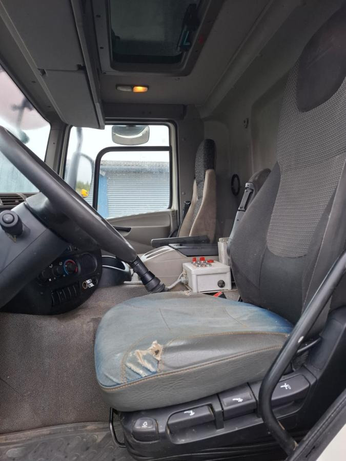 Autocisterna pervežimui maisto produktų DAF 85 .410: foto 10