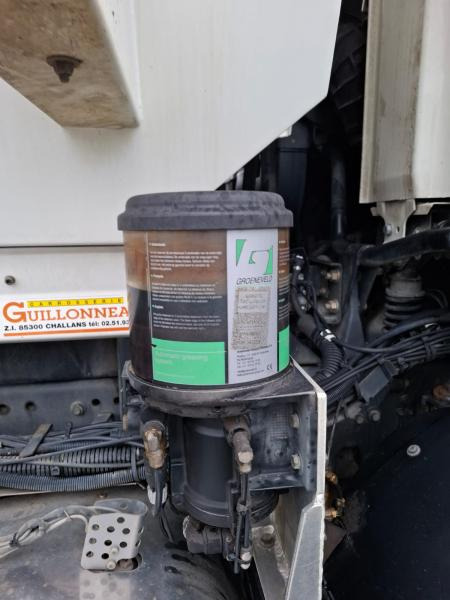 Autocisterna pervežimui maisto produktų DAF 85 .410: foto 26