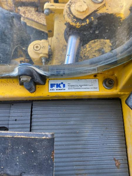 Ratinis ekskavatorius Komatsu PW95: foto 17