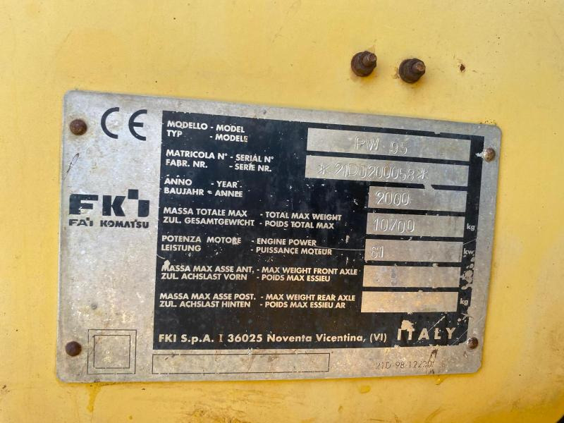 Ratinis ekskavatorius Komatsu PW95: foto 14