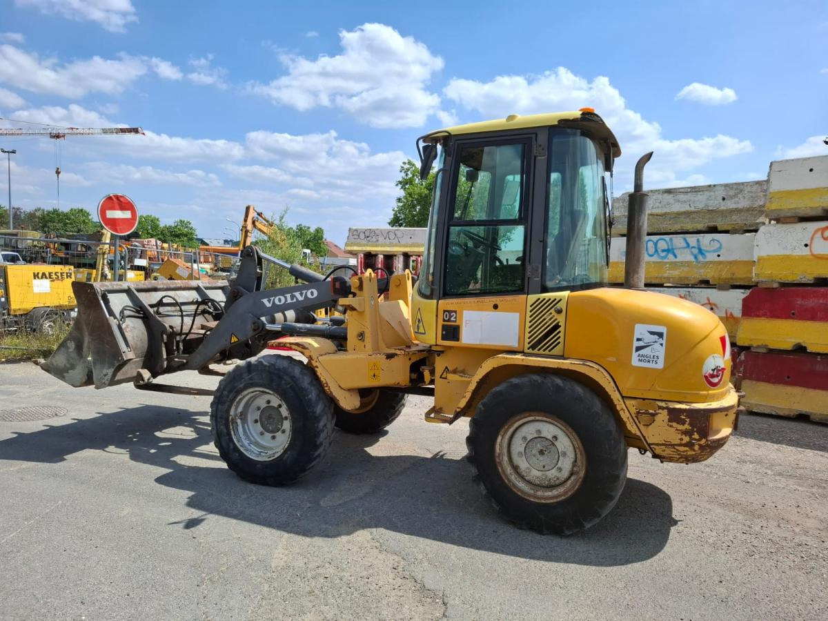 Volvo L 30 B - Ratinis krautuvas: foto 4 Volvo L 30 B - Ratinis krautuvas: foto 4