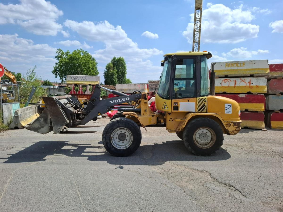 Volvo L 30 - Ratinis krautuvas: foto 3 Volvo L 30 - Ratinis krautuvas: foto 3