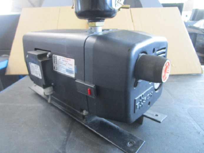KOMPRESSOR BUSCH SV 1016 C 000 IHZZ - Atsarginės dalys - Spausdinimo mašina: foto 1 KOMPRESSOR BUSCH SV 1016 C 000 IHZZ - Atsarginės dalys - Spausdinimo mašina: foto 1