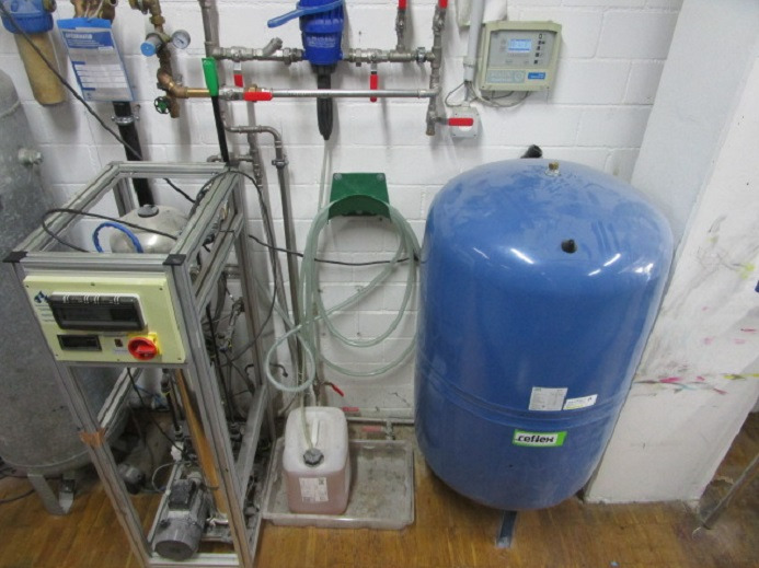 KOMPRESSOR BABY STAR Cat.1 MIT OSMOSEVORRICHTUNG & TANK - Spausdinimo mašina: foto 2 KOMPRESSOR BABY STAR Cat.1 MIT OSMOSEVORRICHTUNG & TANK - Spausdinimo mašina: foto 2