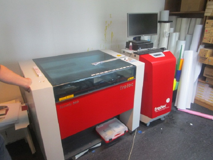 LASER CUTTER TROTEC SPEEDY 360 (Gravieren, Schneiden) - Popieriaus pjaustymo mašina: foto 2 LASER CUTTER TROTEC SPEEDY 360 (Gravieren, Schneiden) - Popieriaus pjaustymo mašina: foto 2