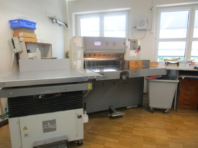 POLAR 78 ES - Popieriaus pjaustymo mašina: foto 2 POLAR 78 ES - Popieriaus pjaustymo mašina: foto 2