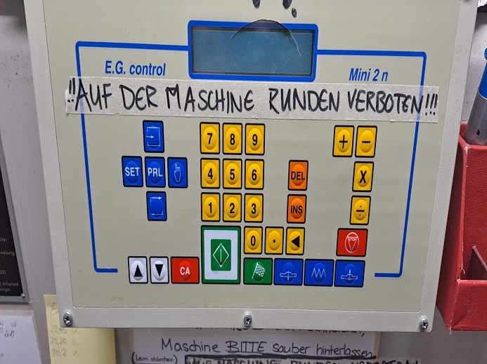 POLAR 80 EL - Popieriaus pjaustymo mašina: foto 2 POLAR 80 EL - Popieriaus pjaustymo mašina: foto 2