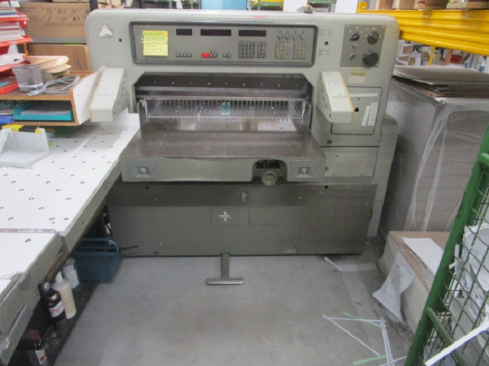 POLAR 92 EMC - Popieriaus pjaustymo mašina: foto 1 POLAR 92 EMC - Popieriaus pjaustymo mašina: foto 1