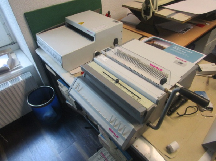 WIRO BINDER HALBAUTOMAT RENZ ECL360 - Spausdinimo mašina: foto 1 WIRO BINDER HALBAUTOMAT RENZ ECL360 - Spausdinimo mašina: foto 1