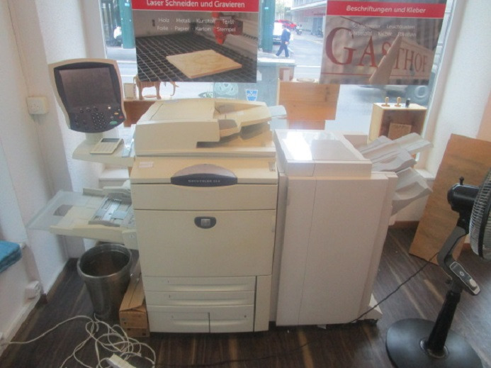 XEROX DC250 (Drucken, Kopieren, Scannen) mit Broschürenfinischer - Skaitmeninė spausdinimo mašina: foto 1 XEROX DC250 (Drucken, Kopieren, Scannen) mit Broschürenfinischer - Skaitmeninė spausdinimo mašina: foto 1