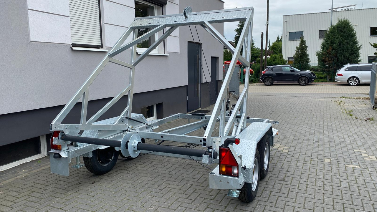 PRZYCZEPA WARK KABLOWA Z WCIĄGARKĄ RĘCZNĄ, DMC 3500 KG / WARK Cable Trailer with Manual Winch, DMC 3500 KG - Kabeliu priekaba: foto 4 PRZYCZEPA WARK KABLOWA Z WCIĄGARKĄ RĘCZNĄ, DMC 3500 KG / WARK Cable Trailer with Manual Winch, DMC 3500 KG - Kabeliu priekaba: foto 4