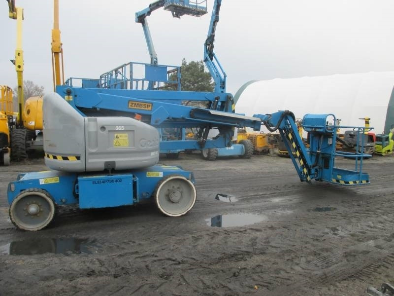 Genie Z 40/23 N - Alkūninis keltuvas: foto 1 Genie Z 40/23 N - Alkūninis keltuvas: foto 1