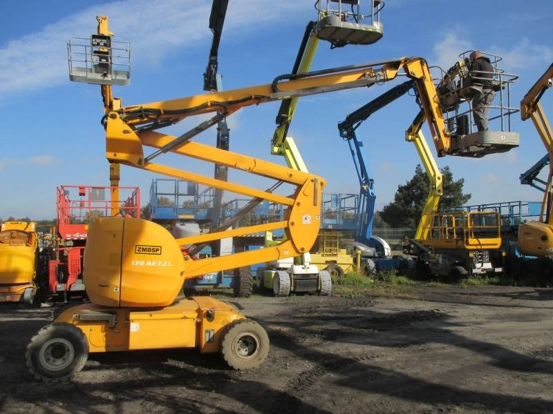 Manitou 170 AETJ Bi-Energy - Alkūninis keltuvas: foto 1 Manitou 170 AETJ Bi-Energy - Alkūninis keltuvas: foto 1