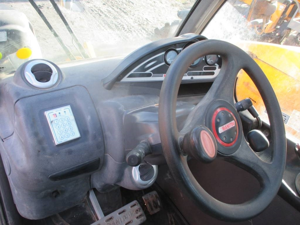 Manitou MT 932 lizingą Manitou MT 932: foto 13 Manitou MT 932 lizingą Manitou MT 932: foto 13