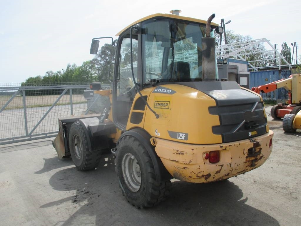 Volvo L 25 F - Ratinis krautuvas: foto 4 Volvo L 25 F - Ratinis krautuvas: foto 4