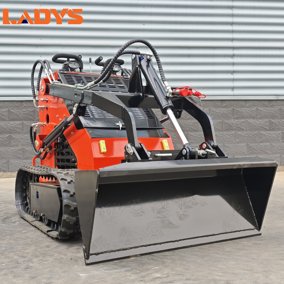 LADYS Free Shipping Mini Skid Steer Loader Compact Track Electric/Diesel Chinese Mini Skid Steer Loader For Sale With Mini Skid Steer Attachments 4 In 1 Bucket - Mini krautuvas: foto 4 LADYS Free Shipping Mini Skid Steer Loader Compact Track Electric/Diesel Chinese Mini Skid Steer Loader For Sale With Mini Skid Steer Attachments 4 In 1 Bucket - Mini krautuvas: foto 4