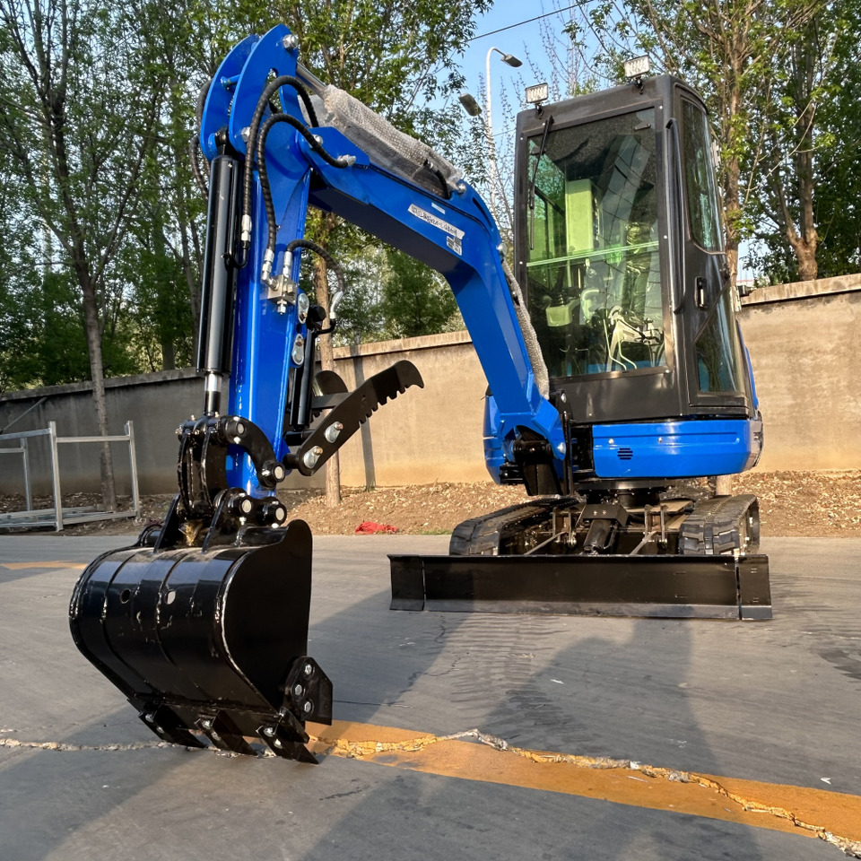 LEZUM DY25U Mini Excavator Digger Miniexcavadora EPA Kubota Engine Mini Excavator For Sale With Mini Excavator Attachment Set - Vikšrinis ekskavatorius: foto 3 LEZUM DY25U Mini Excavator Digger Miniexcavadora EPA Kubota Engine Mini Excavator For Sale With Mini Excavator Attachment Set - Vikšrinis ekskavatorius: foto 3