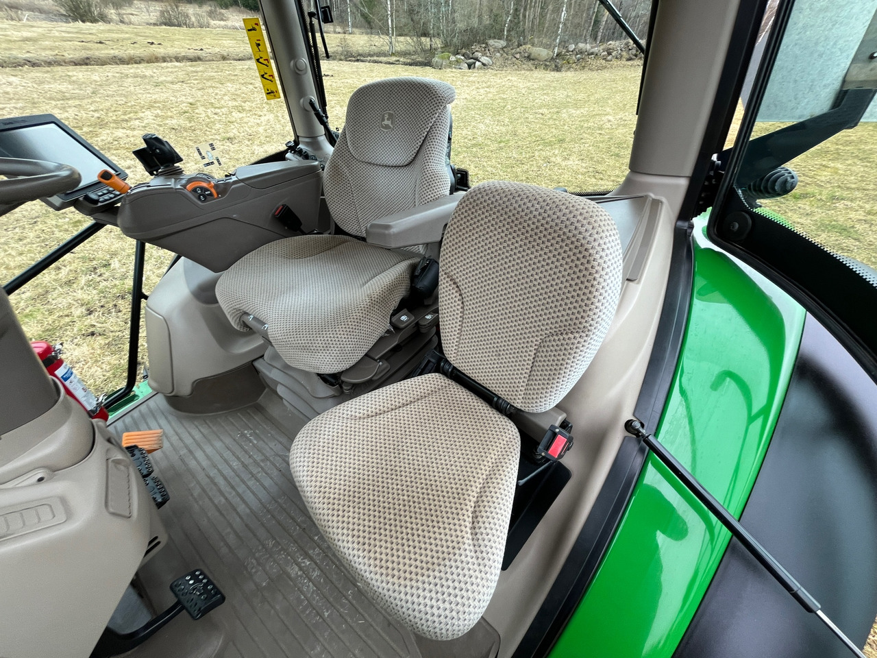 John Deere 6120R - Traktorius: foto 5 John Deere 6120R - Traktorius: foto 5