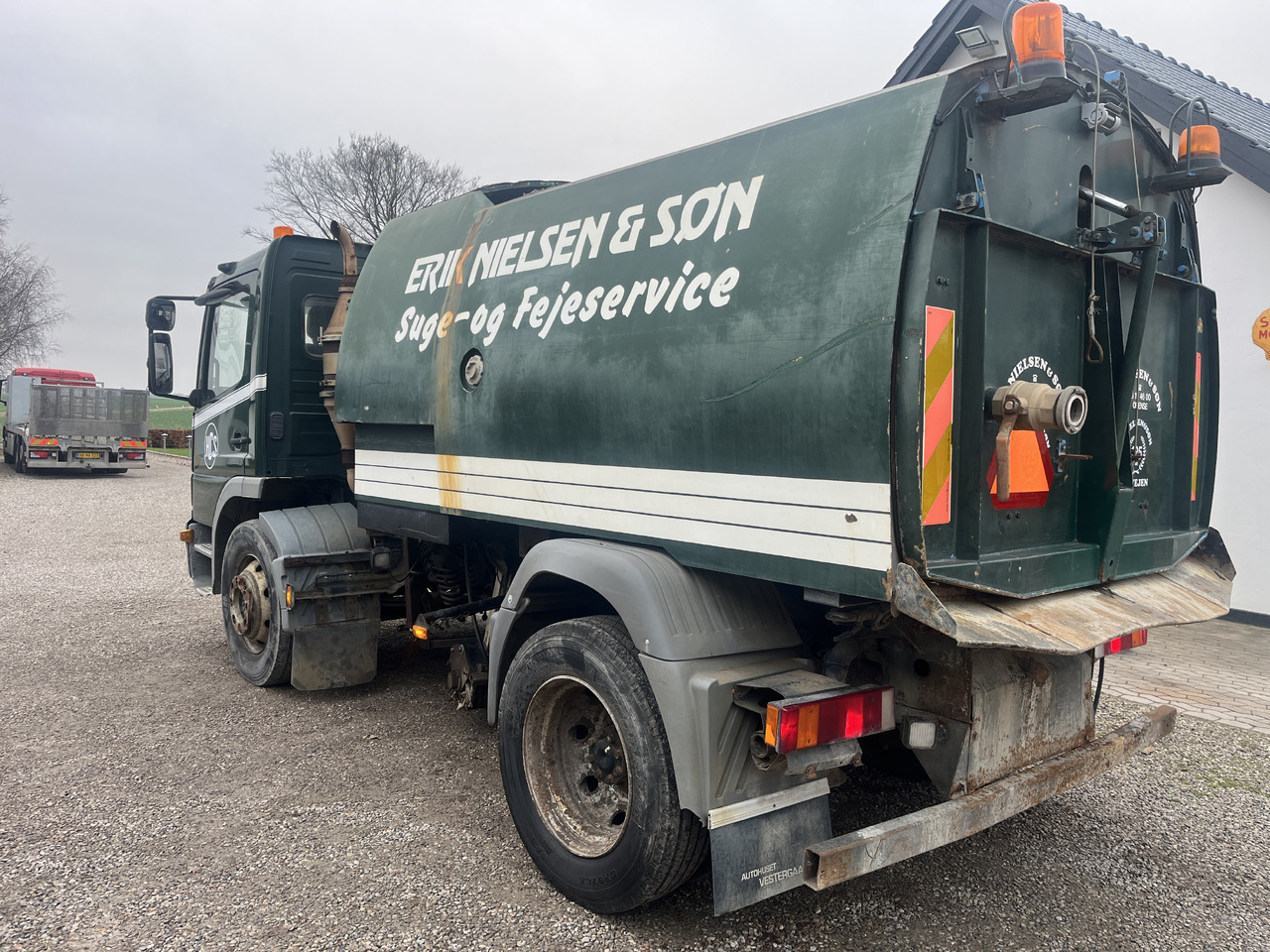 Mercedes Benz Atego - Gatvių šlavimo mašina: foto 4 Mercedes Benz Atego - Gatvių šlavimo mašina: foto 4