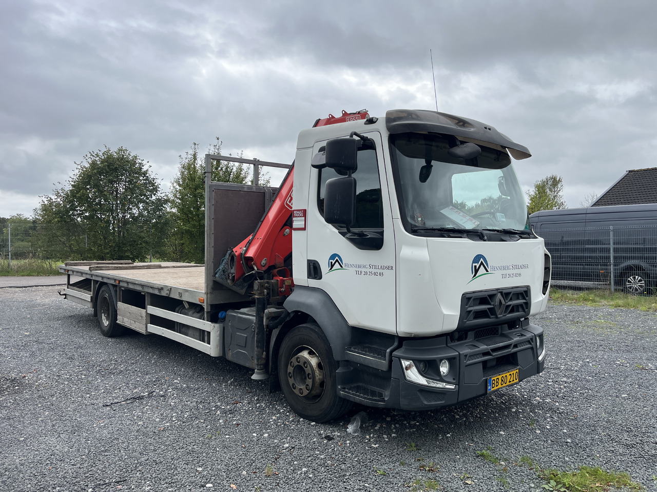 RENAULT D 16 - Sunkvežimis su kranu: foto 2 RENAULT D 16 - Sunkvežimis su kranu: foto 2