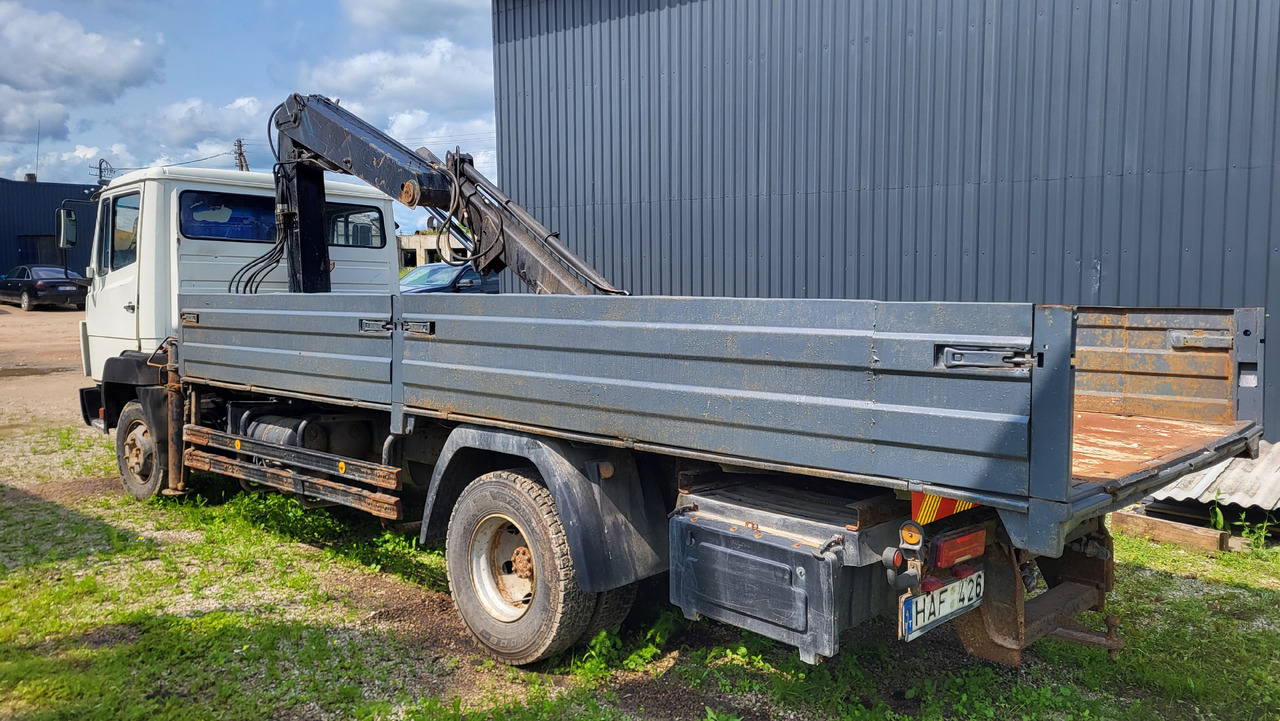 MERCEDES-BENZ 814 HIAB 071 - Sunkvežimis su kranu: foto 3 MERCEDES-BENZ 814 HIAB 071 - Sunkvežimis su kranu: foto 3