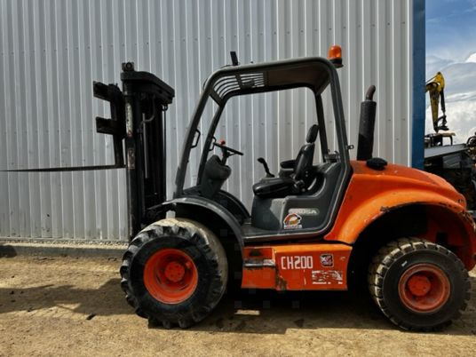 Ausa C200HX4 - 4x4 à 16500€ HT - Šakinis krautuvas: foto 1 Ausa C200HX4 - 4x4 à 16500€ HT - Šakinis krautuvas: foto 1