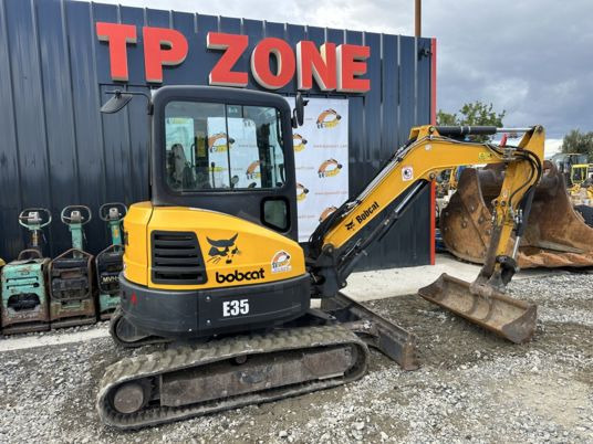 Bobcat E35 Cabine à 23900 € HT - Mini ekskavatorius: foto 5 Bobcat E35 Cabine à 23900 € HT - Mini ekskavatorius: foto 5