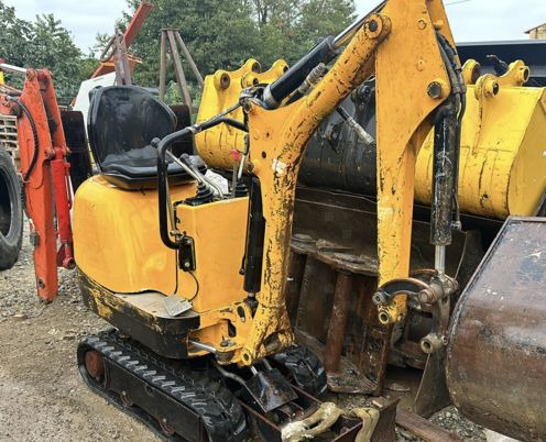 JCB 8008 CTS à 5900€ HT - Mini ekskavatorius: foto 2 JCB 8008 CTS à 5900€ HT - Mini ekskavatorius: foto 2