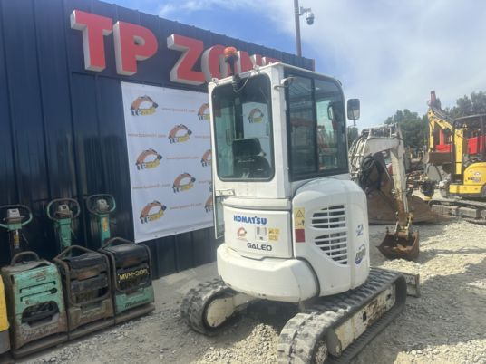 Komatsu PC26MR-3 cabine à 19500€ HT - Mini ekskavatorius: foto 1 Komatsu PC26MR-3 cabine à 19500€ HT - Mini ekskavatorius: foto 1