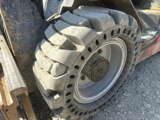 Manitou MSI35T à 12500 € HT - Dyzelinis krautuvas: foto 5 Manitou MSI35T à 12500 € HT - Dyzelinis krautuvas: foto 5
