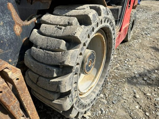 Manitou MSI35T à 19900 € HT - Dyzelinis krautuvas: foto 5 Manitou MSI35T à 19900 € HT - Dyzelinis krautuvas: foto 5