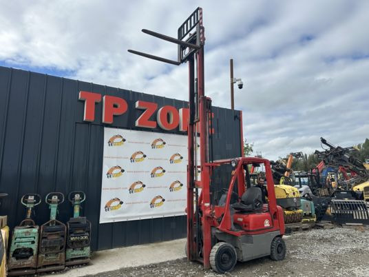 Nissan CHARIOT DIESEL 1T5 à 10500 € HT - Dyzelinis krautuvas: foto 4 Nissan CHARIOT DIESEL 1T5 à 10500 € HT - Dyzelinis krautuvas: foto 4