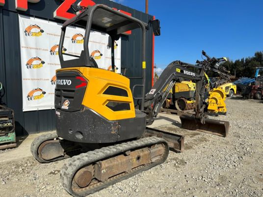 Volvo ECR25D à 23900 euros HT - Mini ekskavatorius: foto 3 Volvo ECR25D à 23900 euros HT - Mini ekskavatorius: foto 3