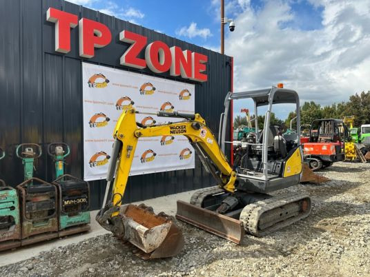 Wacker Neuson ET24  -  Canopy  -  Attache rapide hydraulique - Mini ekskavatorius: foto 4 Wacker Neuson ET24  -  Canopy  -  Attache rapide hydraulique - Mini ekskavatorius: foto 4