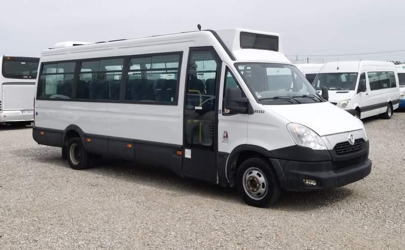 Iveco Daily 23 *NOWY SILNIK* 2 SZTUKI*, klima, winda - Priemiestinis autobusas: foto 1 Iveco Daily 23 *NOWY SILNIK* 2 SZTUKI*, klima, winda - Priemiestinis autobusas: foto 1
