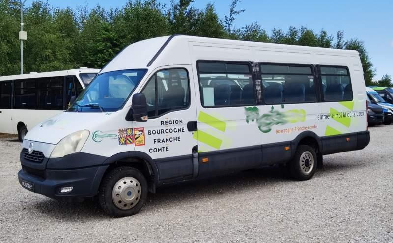 Iveco Daily 23 miejsca, KLIMA, WEBASTO - Priemiestinis autobusas: foto 3 Iveco Daily 23 miejsca, KLIMA, WEBASTO - Priemiestinis autobusas: foto 3
