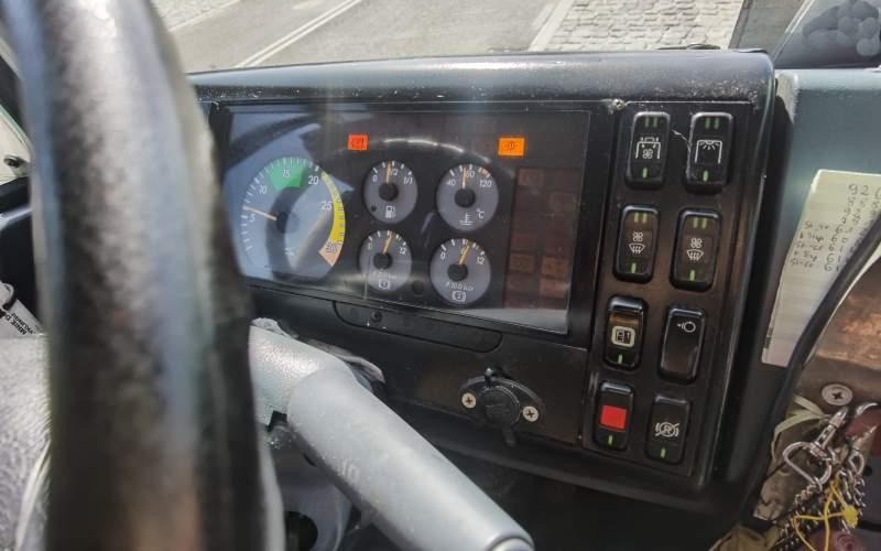 Mercedes-Benz Vario 814D 38+12 - Priemiestinis autobusas: foto 5 Mercedes-Benz Vario 814D 38+12 - Priemiestinis autobusas: foto 5