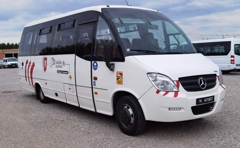 Mercedes-Benz WING VARIO 34 euro 5 *klimatyzacja*webasto*winda - Priemiestinis autobusas: foto 1 Mercedes-Benz WING VARIO 34 euro 5 *klimatyzacja*webasto*winda - Priemiestinis autobusas: foto 1