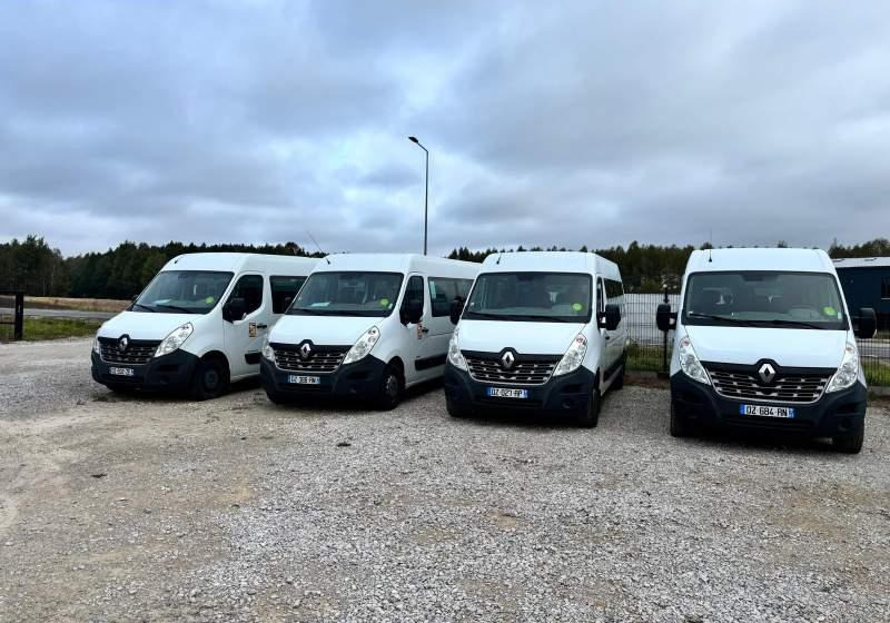 Renault Master 17 miejsc EURO 6 4 szt - Mikroautobusas, Keleivinis furgonas: foto 1 Renault Master 17 miejsc EURO 6 4 szt - Mikroautobusas, Keleivinis furgonas: foto 1