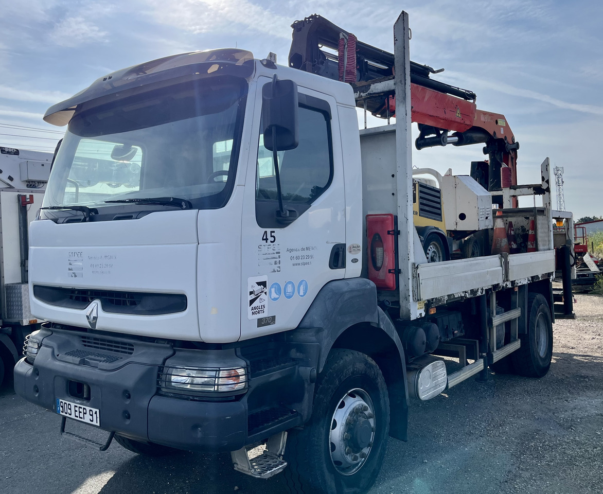 RENAULT Kerax 370dci 4x4 plateau grue Palfinger pk29002 - Platforminis/ Bortinis sunkvežimis, Sunkvežimis su kranu: foto 1 RENAULT Kerax 370dci 4x4 plateau grue Palfinger pk29002 - Platforminis/ Bortinis sunkvežimis, Sunkvežimis su kranu: foto 1