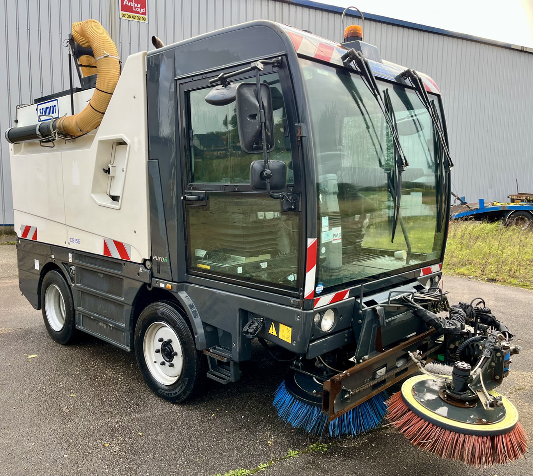 SCHMIDT Cs556 cs500 compact 400 - Gatvių šlavimo mašina: foto 1 SCHMIDT Cs556 cs500 compact 400 - Gatvių šlavimo mašina: foto 1