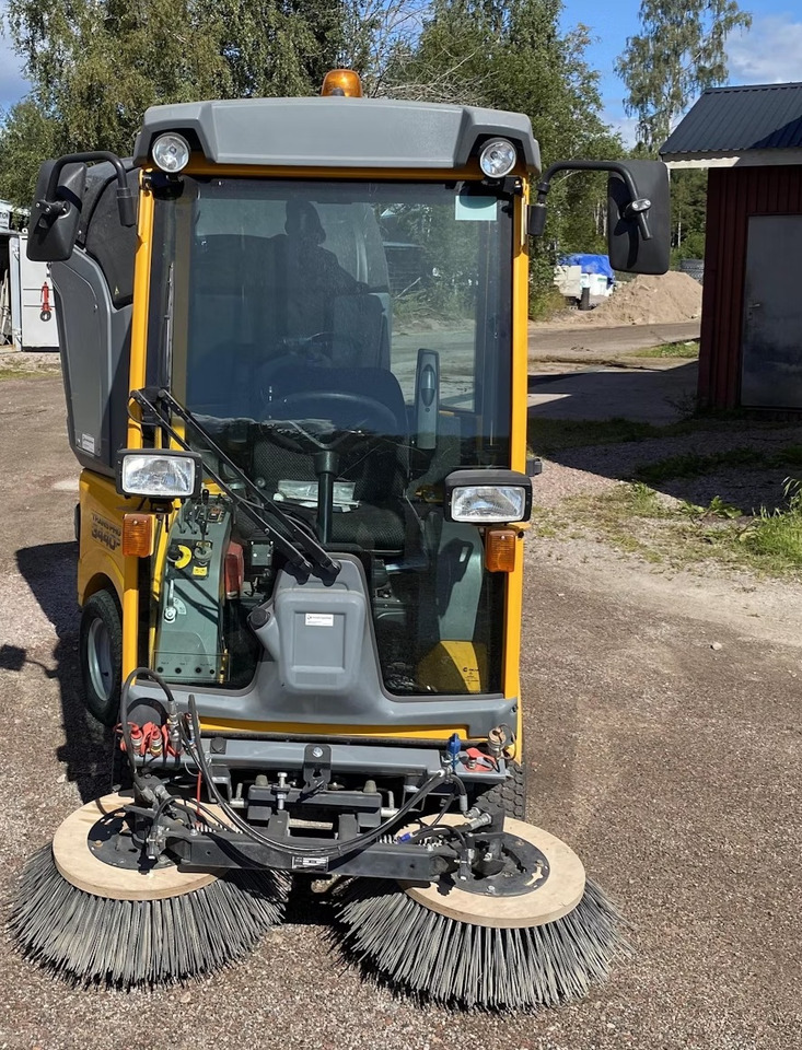 Belos Transpro 3440 - Gatvių šlavimo mašina: foto 3 Belos Transpro 3440 - Gatvių šlavimo mašina: foto 3