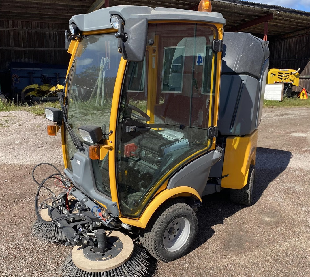Belos Transpro 3440 - Gatvių šlavimo mašina: foto 1 Belos Transpro 3440 - Gatvių šlavimo mašina: foto 1
