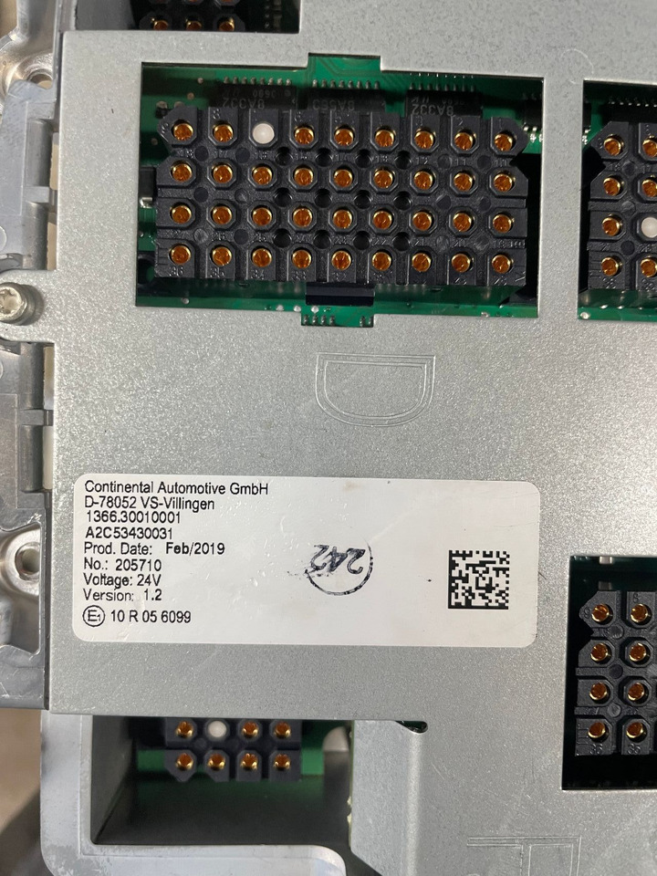 Continental Display Version 1.2 VDO 1366.30010001 D-Mux Citaro Bus Mux Knoten 13 - Elektros sistema - Autobusas: foto 2 Continental Display Version 1.2 VDO 1366.30010001 D-Mux Citaro Bus Mux Knoten 13 - Elektros sistema - Autobusas: foto 2