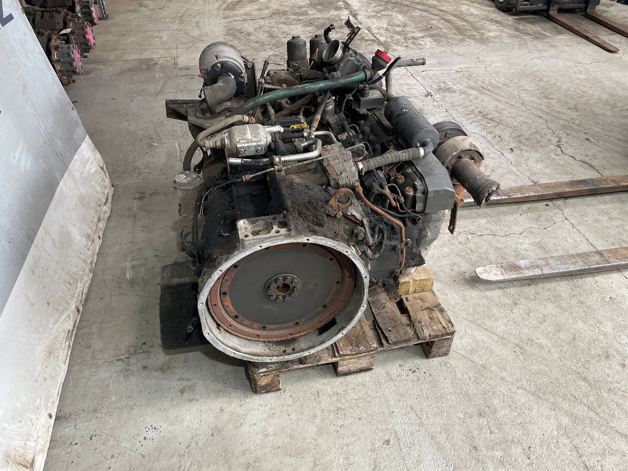 Mercedes-Benz Mercedes Motor OM 457 HLA Citaro LE EEV OM457HLA 457964 Tourismo - Variklis - Autobusas: foto 4 Mercedes-Benz Mercedes Motor OM 457 HLA Citaro LE EEV OM457HLA 457964 Tourismo - Variklis - Autobusas: foto 4