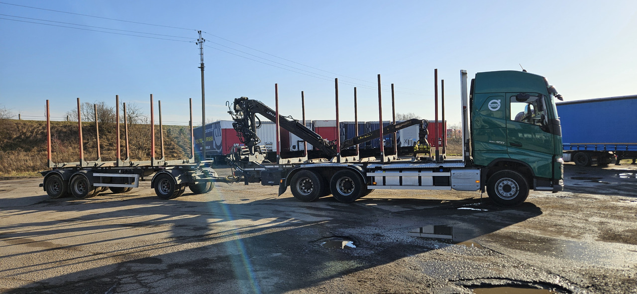 Miškovežis, Sunkvežimis su kranu pervežimui medienos VOLVO FH: foto 18