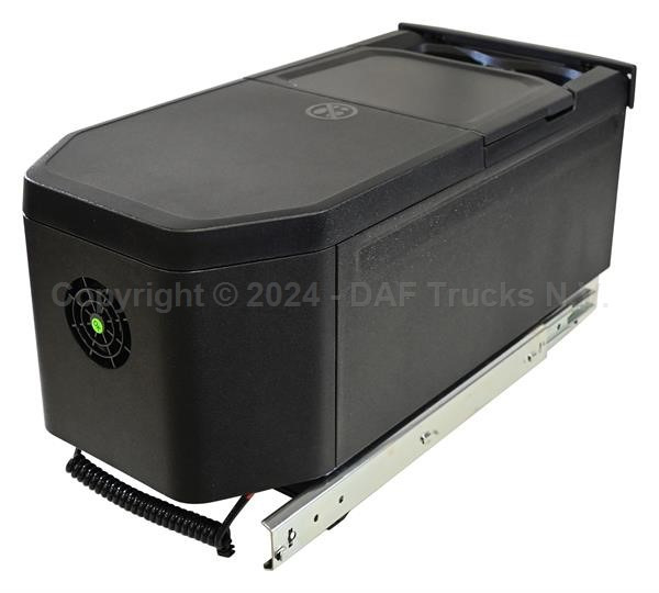 DAF OE LODÓWKA CHŁODZIARKA DAF OE XF XG XG+ 2318729 - Kabina ir interjeras: foto 1 DAF OE LODÓWKA CHŁODZIARKA DAF OE XF XG XG+ 2318729 - Kabina ir interjeras: foto 1
