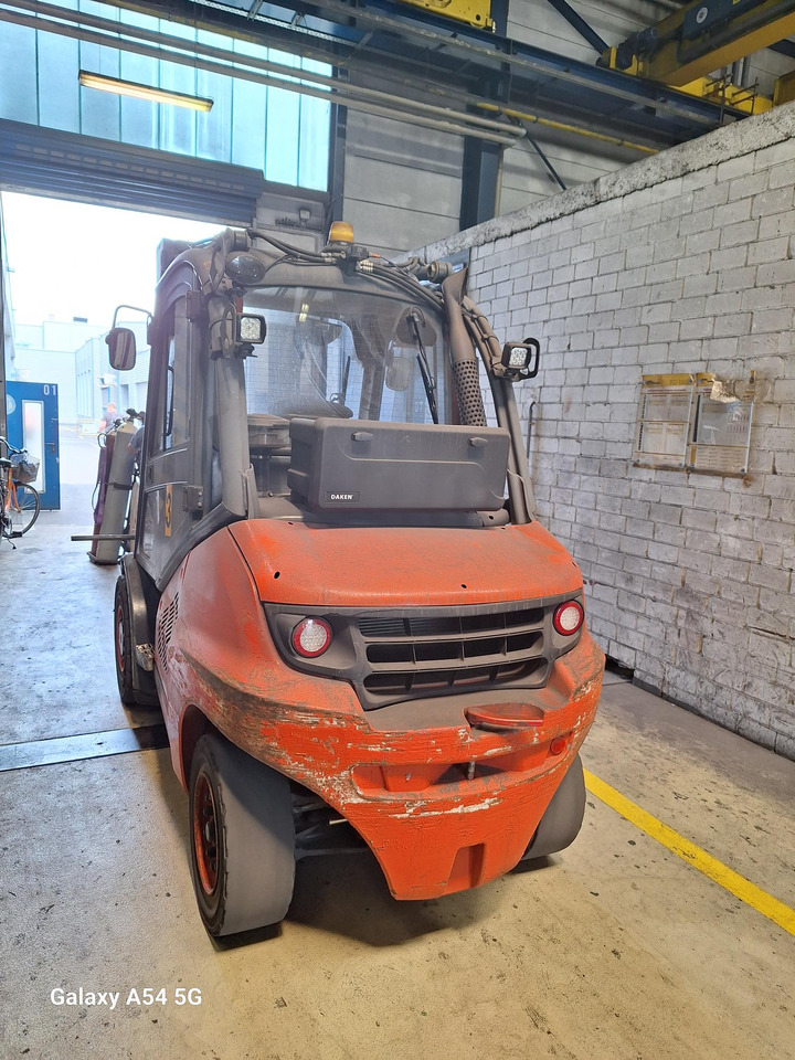 LINDE H 50 D-02 600 - Dyzelinis krautuvas: foto 4 LINDE H 50 D-02 600 - Dyzelinis krautuvas: foto 4