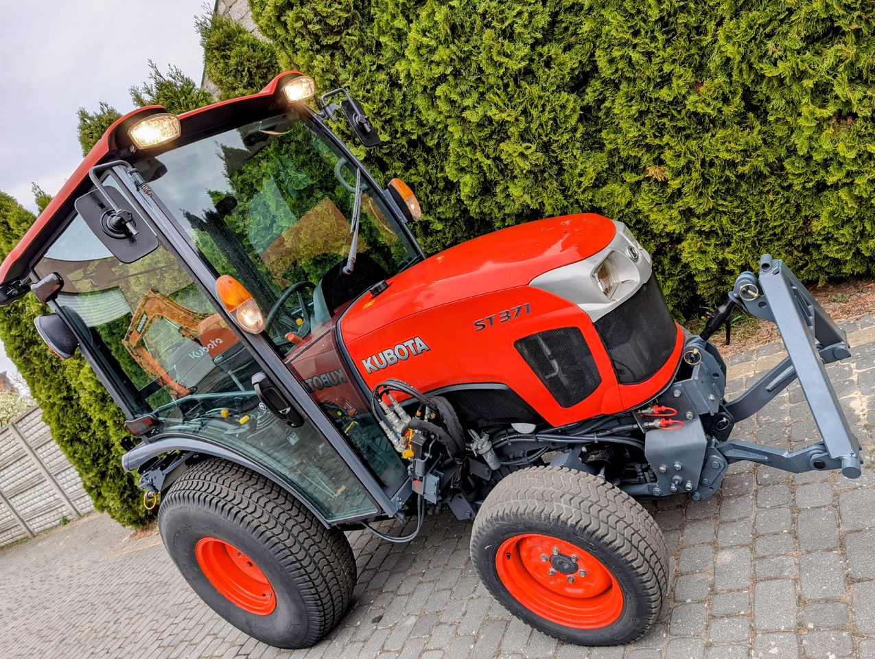 Kubota ST371 - Žemės ūkio technika: foto 4 Kubota ST371 - Žemės ūkio technika: foto 4
